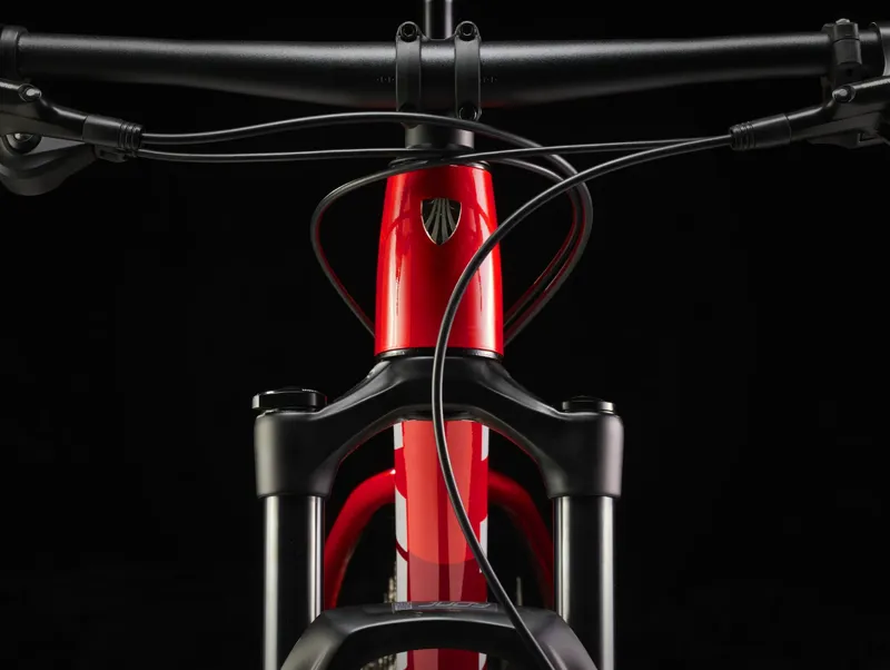 Trek Procaliber 6 Mountain Bike 2025 in Viper Red/Crimson-8